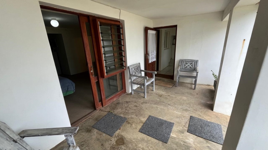 6 Bedroom Property for Sale in Oyster Bay Eastern Cape